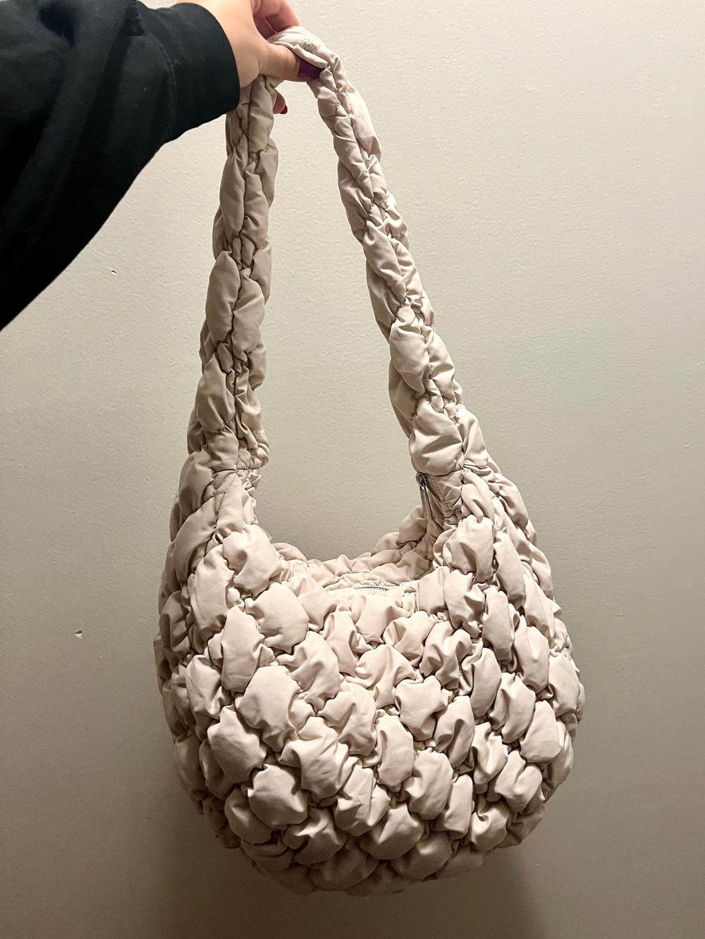 Aritzia Babaton Large Curator Bag Beige Quilted Puffer Shoulder Bag